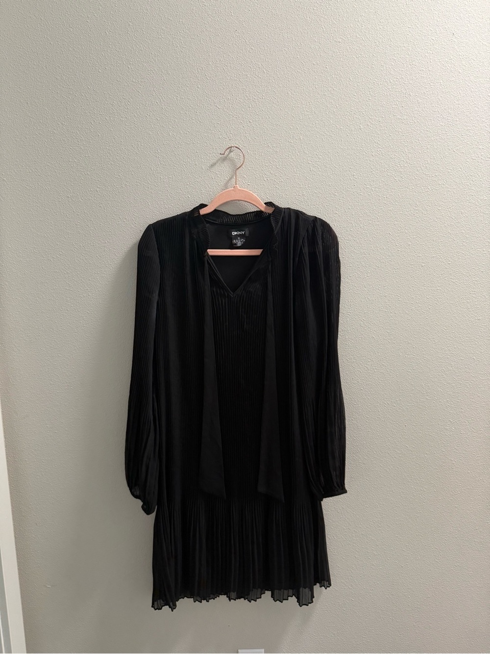 DKNY Black Pleated Long-Sleeve Tie-Neck Dress